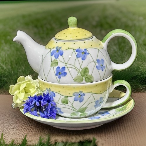 Vintage andrea sadek tea - by,
