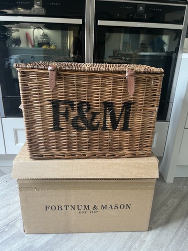 Fortnum mason large wicker - &,