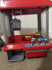 Claw Machine Candy Grabber