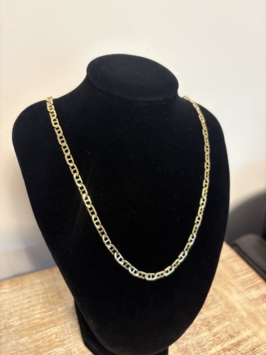 9ct yellow gold 375 - 9ct,