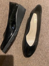 Van Dal ARiah patent wedge