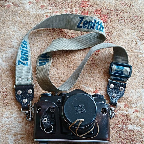 Zenit black 35mm slr - black,