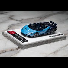 MakeUp 1:43 Car Model