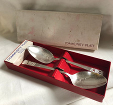 VINTAGE ONEIDA COMMUNITY PLATE