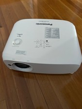 Panasonic PT-VZ575N WUXGA LCD projector. Remote control power cable included 