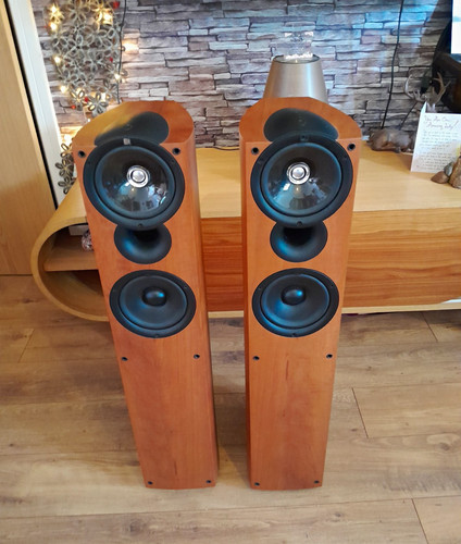 Kef floor standing - floor,