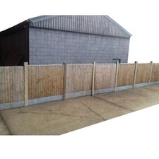 6ft WOODEN LINESIDE FENCING