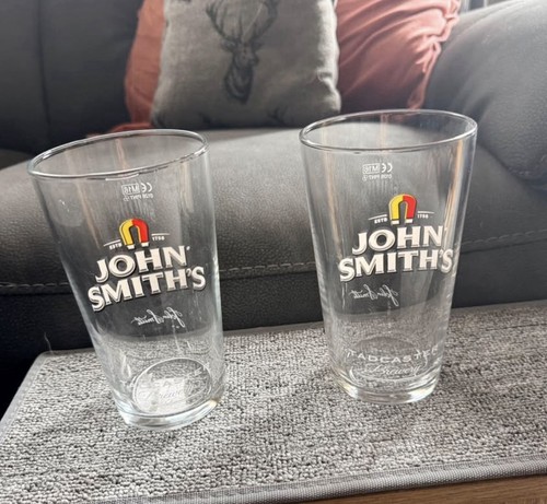John smiths pint glasses 2 - smiths, x