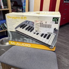 M-Audio Oxygen 8 V2 25 Note