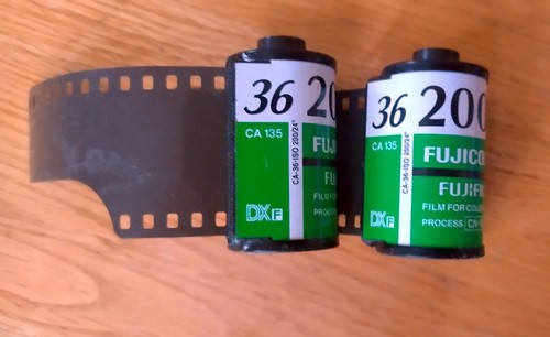 Fujifilm fujicolor 200 exp - fujicolor,