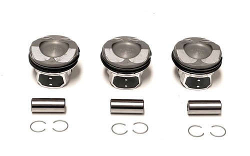 Set pistons with - with, rings