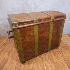 Vintage Oak & Veneer Dome Top