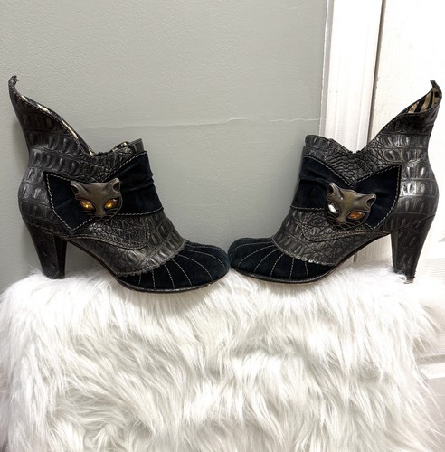 Flaw irregular choice miaow - *flaw,