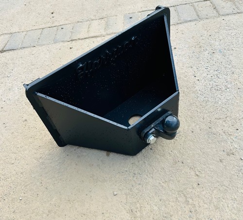 Avant loader tow bar