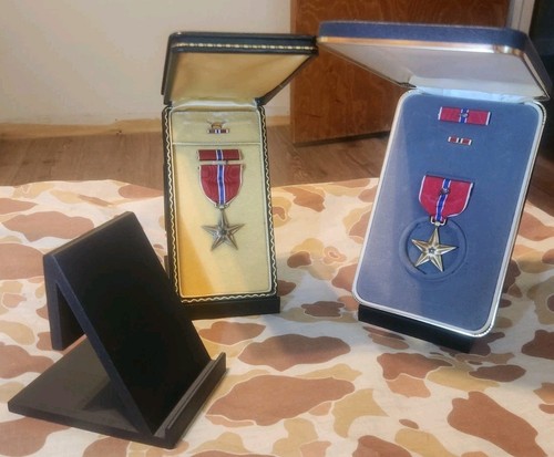 Military medal display - u.s.,