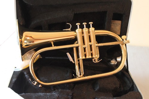 New unused flugel horn with - unused, bb