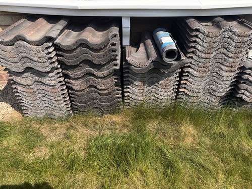 Concrete tiles roof reclaimed - tiles,