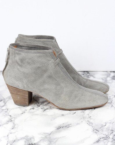 Aquatalia russell bromley - &,