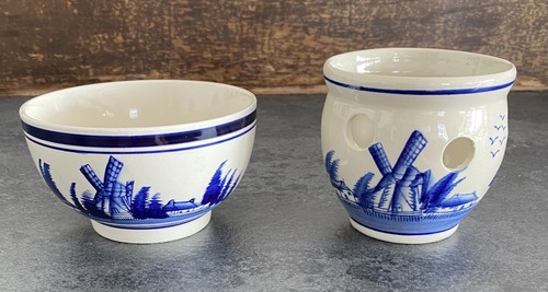 Delft style pots - 2, decorative
