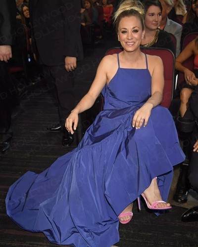 Kaley cuoco photo 8x10 - cuoco,