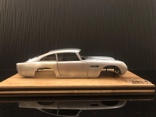 Aston martin db5 - aston,