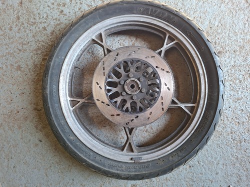 Suzuki gsx 750 front - et,