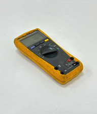 FLUKE 175 TRUE RMS MULTIMETER