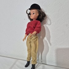 Vintage 2nd Gen Sindy Doll -