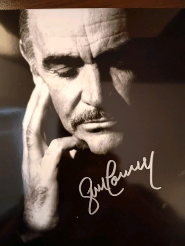 Sean connery signed 8x10 - connery, with