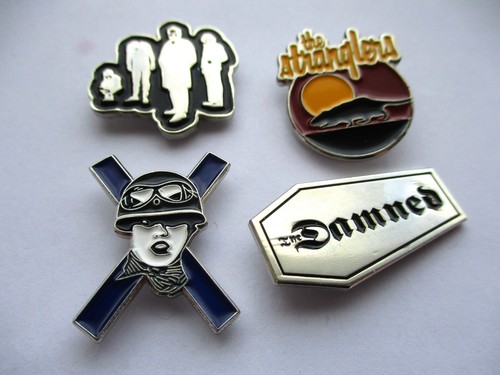 Punk metal badge bargain - 4,