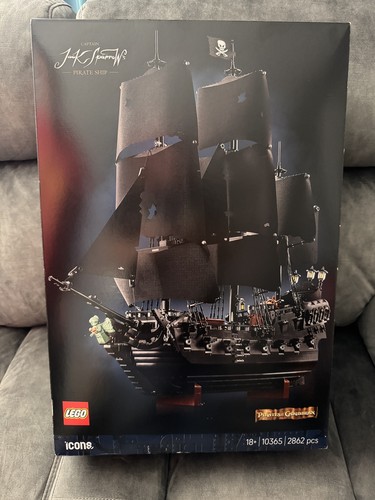 Lego icons pirate ship - lego,
