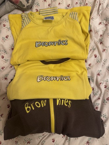 Bundle brownies uniform - of,