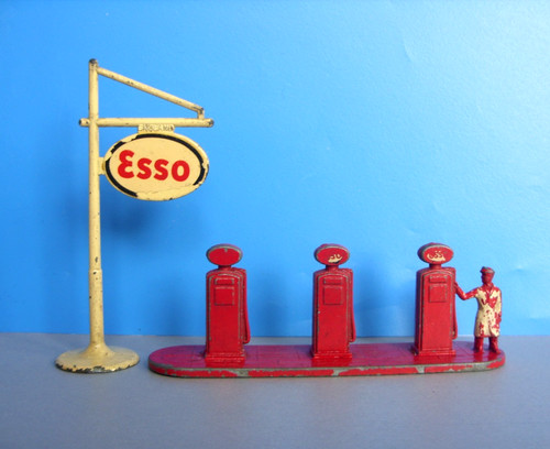 Matchbox esso petrol pumps - esso,