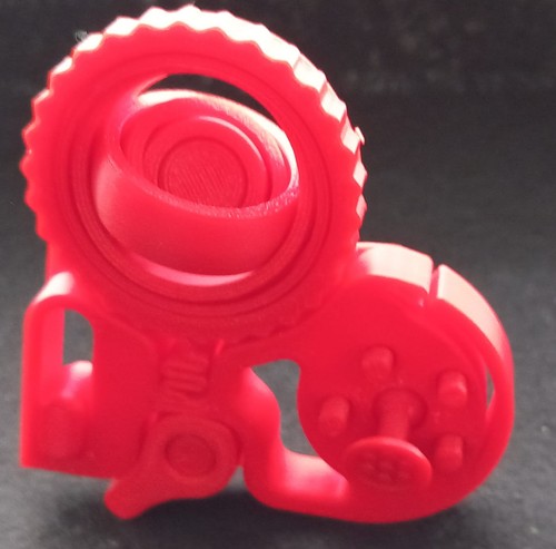 Red heart shaped fidget toy - red,