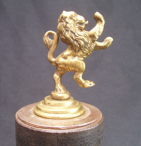 Vintage 1930s rampant lion - vintage, car