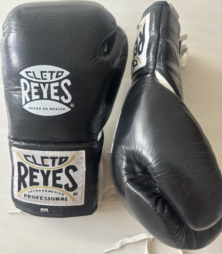 Cleto reyes professional - cleto, oz