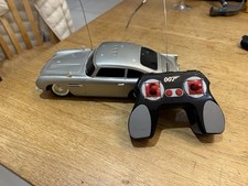 Aston Martin DB5 007 James