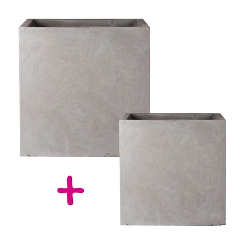 Set square garden - of,