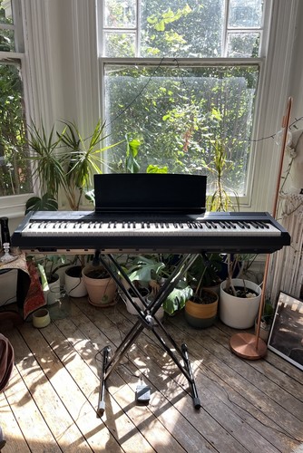 Yamaha 105 digital piano - yamaha,
