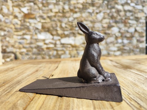 Cast iron hare door - cast,