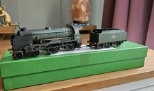Hornby OO Gauge R2181 BR Green 4-4-0 Schools Class 30935 Sevenoaks