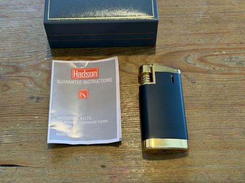 Hadson black and gold electric