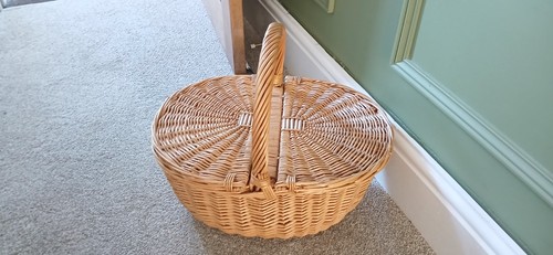 Vintage wicker picnic - picnic, basket