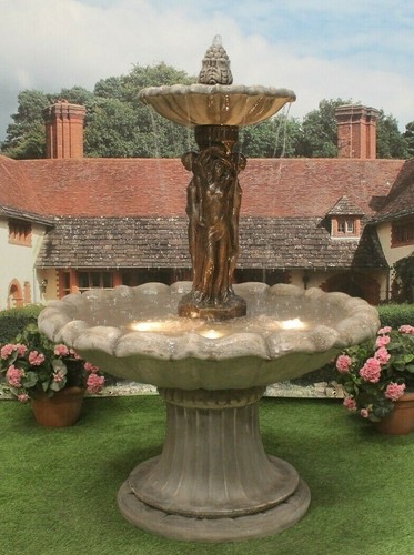 Stone graces water feature - 3,