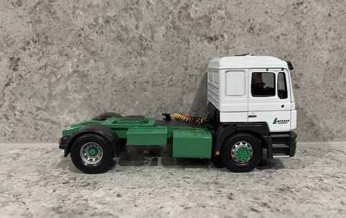 Corgi man f90 - f90, tractor