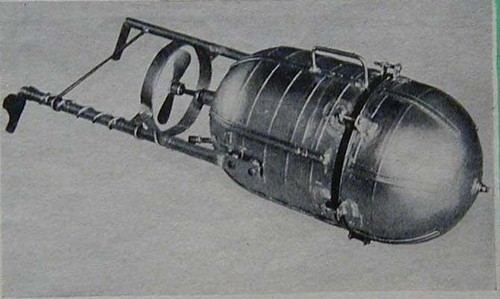 Scuba scooter tow motor - tow,