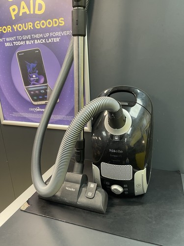 Miele compact vacuum - c1,