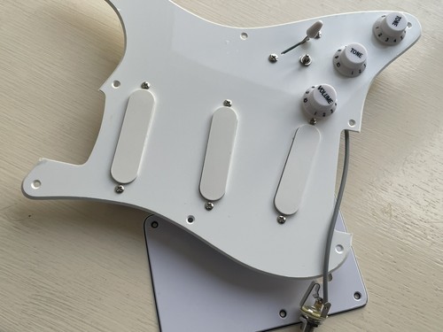 Gilmour strat sss - gilmour, white