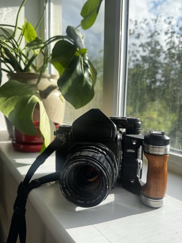 Pentax medium format film - format,