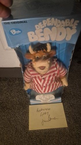 Bully bullseye ultra rare - bully,